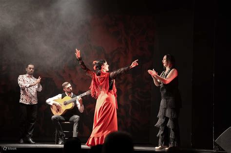 「XAVIEREのスペイン flamenco パフォーマンス！情熱と美しさが織りなす、忘れられない夜！」